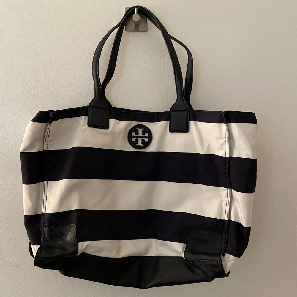 Tory Burch cream/navy tote bag